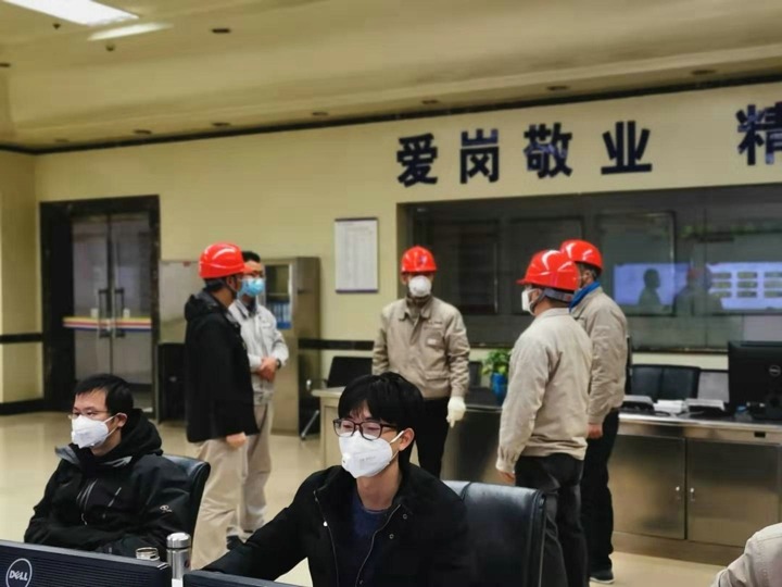 万众一心共克时艰，，，，，，，，众志成城战胜疫情