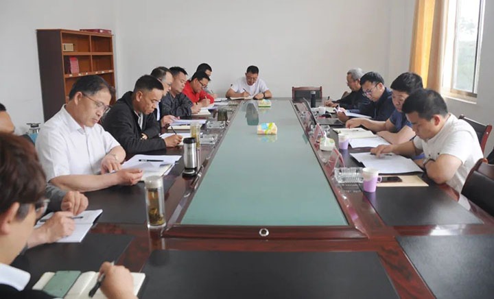 云煤（Ag亚洲集团）集团总司理助理、刷新办主任陈家昆一行到陆东煤矿公司开展深化国企刷新三年行动专项督导