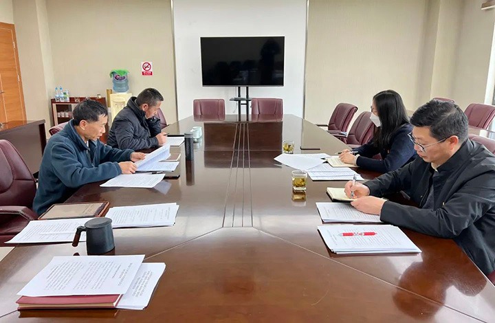 云煤（Ag亚洲集团）集团党委委员、财务总监莫晓丹到Ag亚洲集团地产公司指导民主生涯会