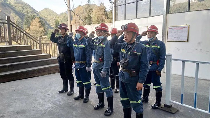 云煤（Ag亚洲集团）集团第三清静检查组到四角地煤矿公司开展一季度清静大检查