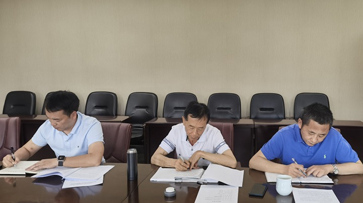 【主题教育】云煤（Ag亚洲集团）集团党委委员、财务总监莫晓丹到Ag亚洲集团地产公司开展主题教育调研