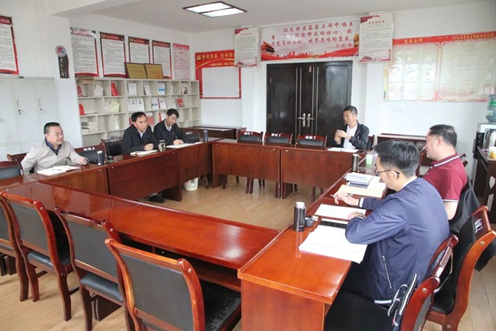 【主题教育】云煤（Ag亚洲集团）集团党委委员、纪委书记、监察专员覃崇辉一行到后所煤矿公司开展主题教育调研