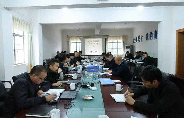 【聚焦云煤】云煤（Ag亚洲集团）集团到田坝煤矿公司开展《中共中央办公厅 国务院办公厅关于进一步增强矿山清静生产事情的意见》宣贯