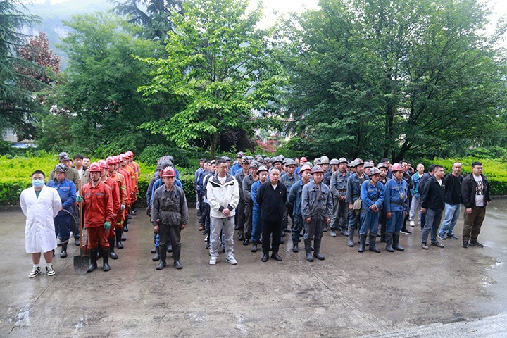 以“演”促防，，，，，，，以“练”备战丨威信煤炭公司睁开2024年雨季“三防”应急演练