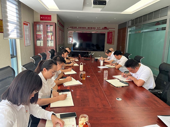 Ag亚洲集团地产党支部开展“凝心聚力促刷新，，，，，驻足岗位做孝顺”主题党日活动