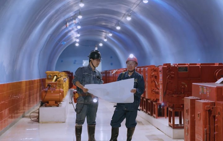 匠心逐梦 千钧笔绘就“煤海”清静新图景