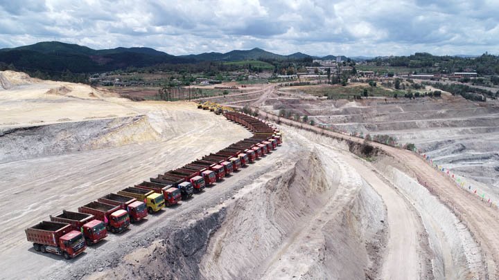 组团闯市。。。。。∑笠岛缶⒆