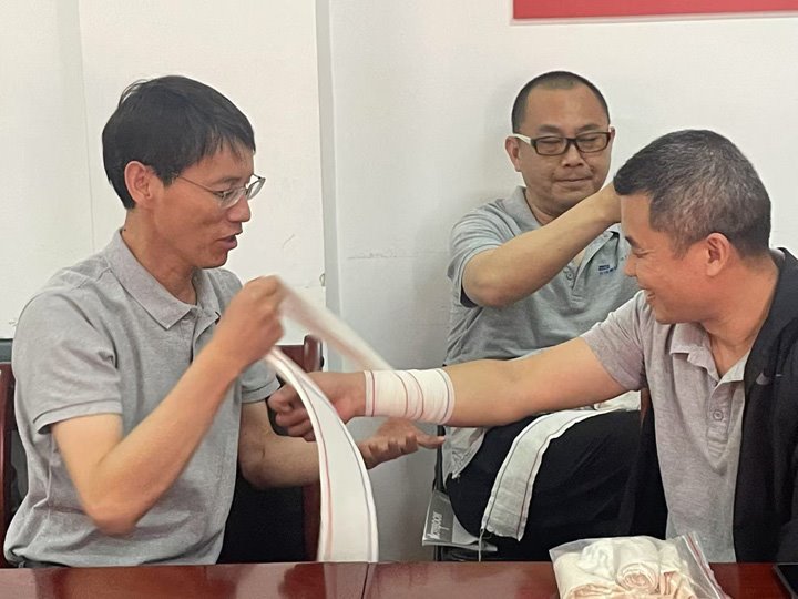 化工供销公司开展清静生产月主题活动暨应急抢救知识培训